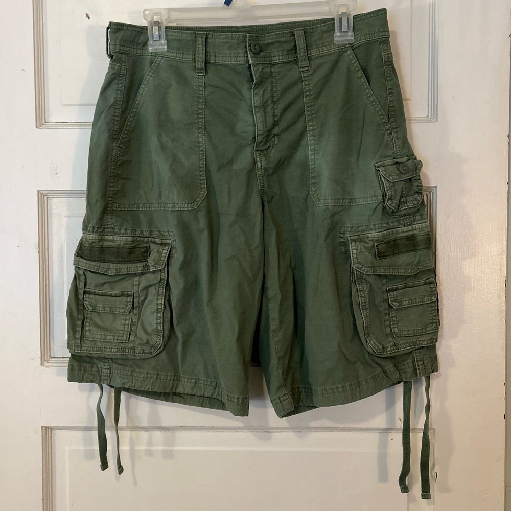 Y2K Olive Green Cargo Shorts – High Rise Baggy Bermuda Utility (Size 8)